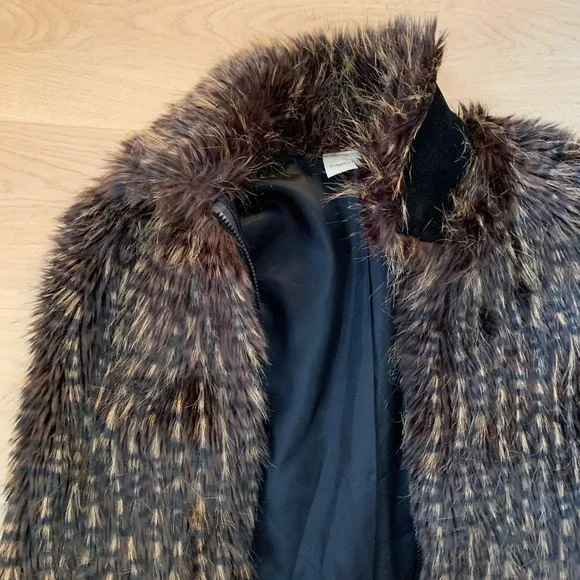 Vintage Painted Pony Faux Fur Vest Size M/L. EUC - Picture 12 of 13